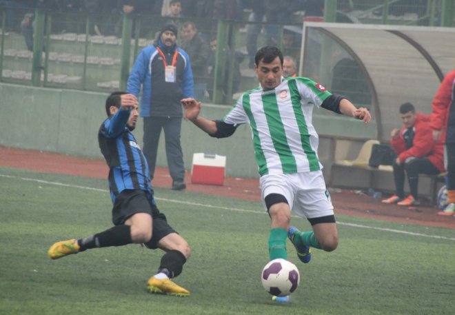 ÇAYIROVA İÇERDE SULTAN DIŞARDA