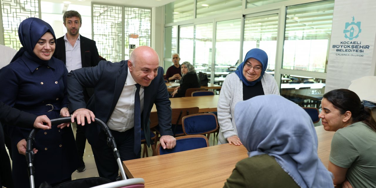 Başkan Bıyık depremzedelerle buluştu