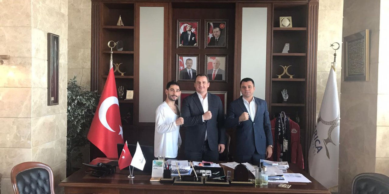 Sarıtoprak, milli sporcuyu Darıca ailesine kazandırdı!