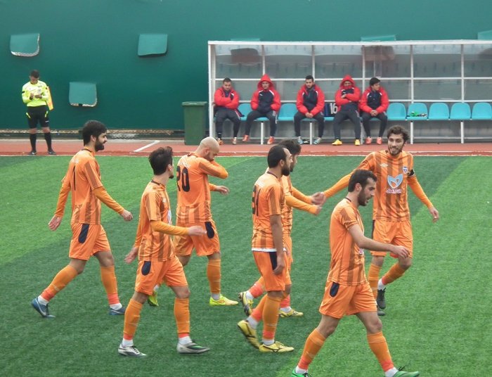 SULTANBEYLİ 3’TE 3 YAPTI