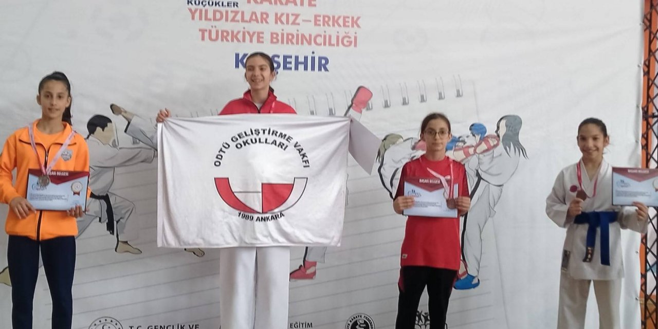 Leylanur Türkiye üçüncüsü oldu