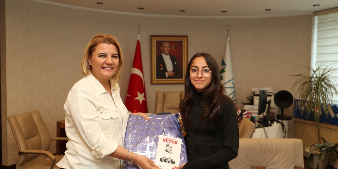 Başkan Hürriyet, Türkiye 1’incisi olan Irmak’ı tebrik etti