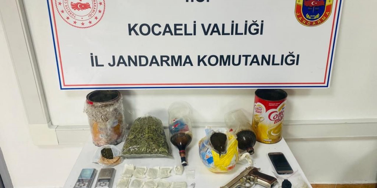 Eve yapılan baskında  3 kg uyuşturucu çıktı