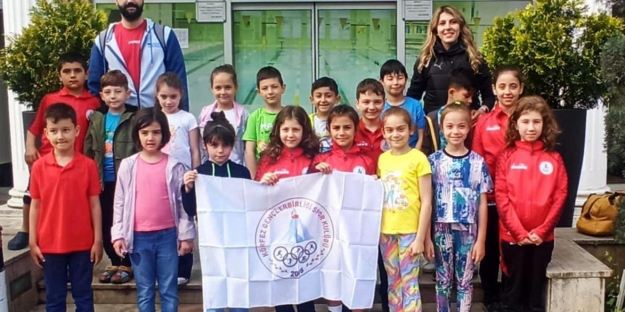 Minik yüzücülerin büyük başarısı