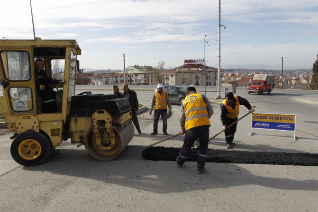 Fen işlerinden asfalt bakım-onarımı