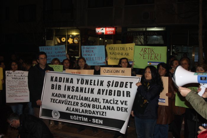 Eğitim Sen Kadın Meclisi Darıca’da yürüdü