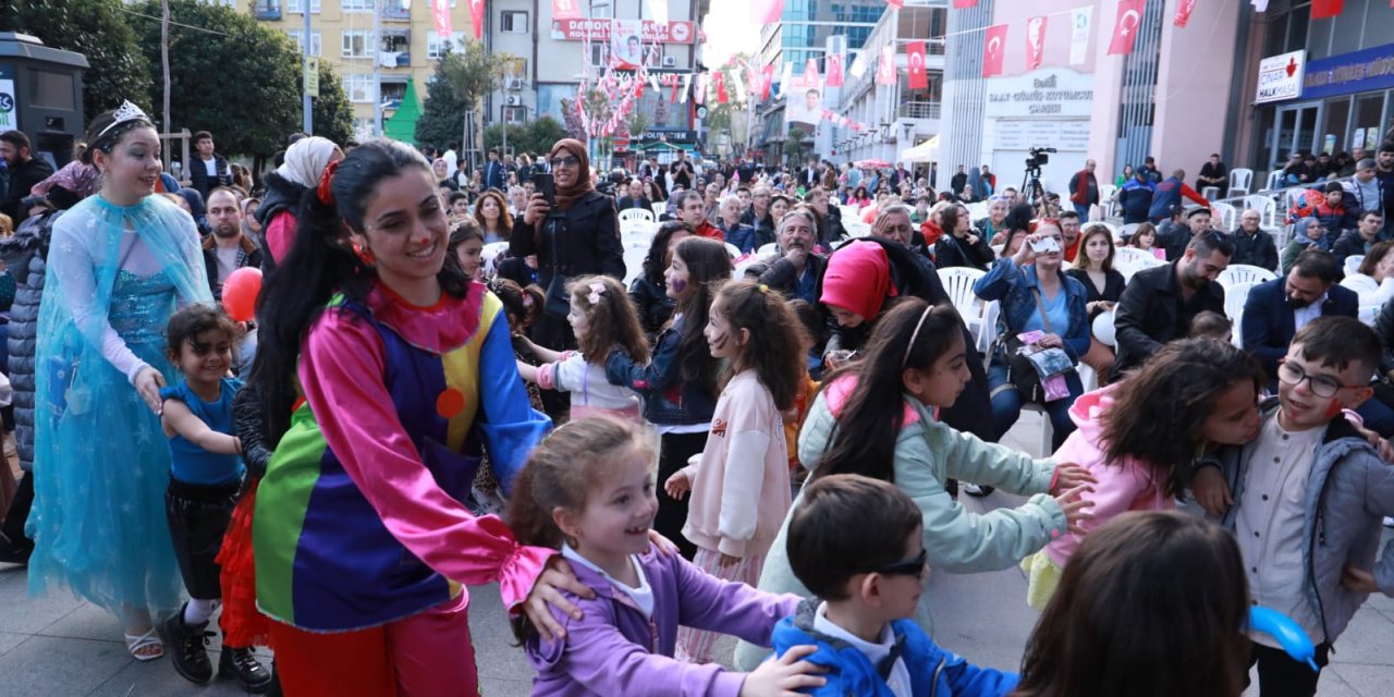 İzmitliler, çifte bayramı coşkuyla kutlayacak