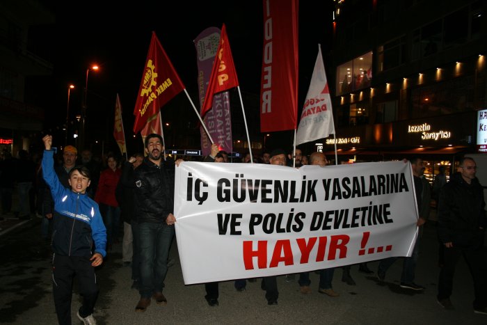 Polis devleti istemiyoruz