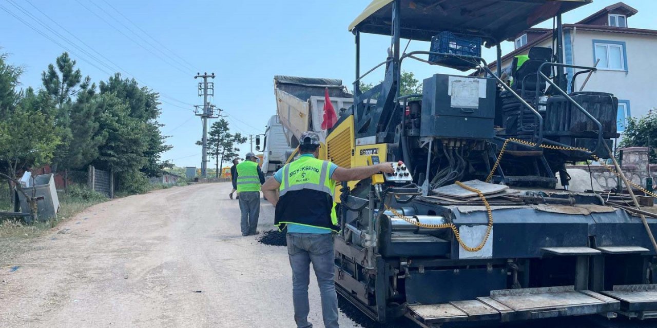 Körfez Alihocalar yolu asfaltlandı