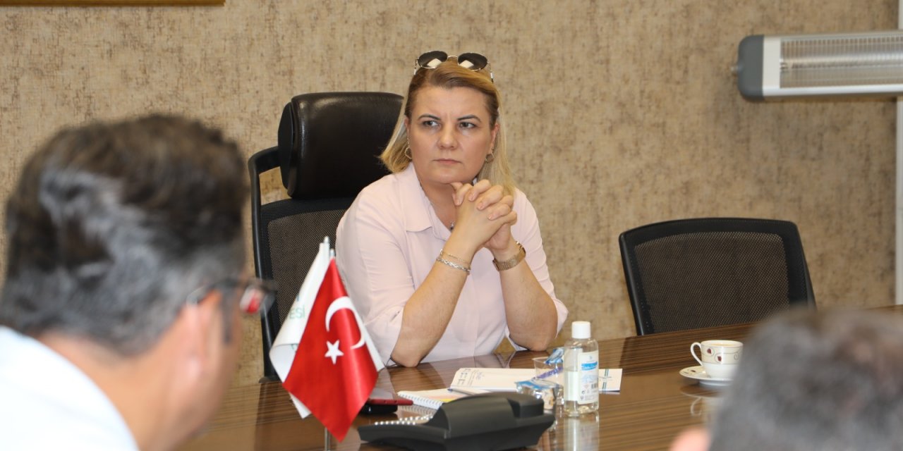 Yüzme havuzu projesi için kolları sıvadı