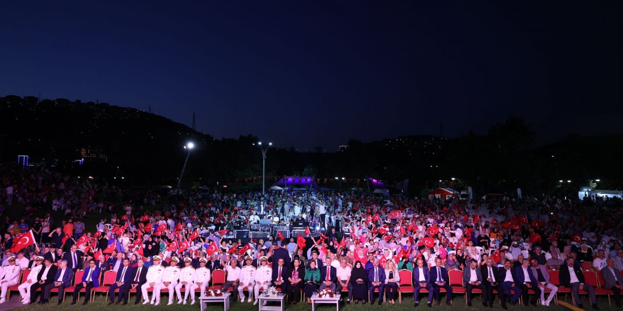 Uçurtma tepesinde birlik mesajı verildi