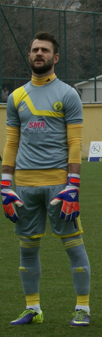 ERSİN TOPU ELİNDEN KAÇIRDI