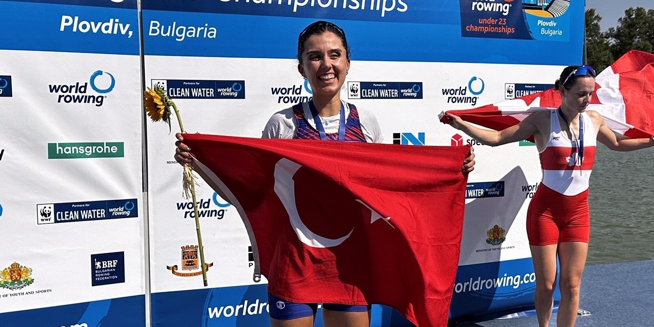 Kürekte kadınlardan büyük başarı