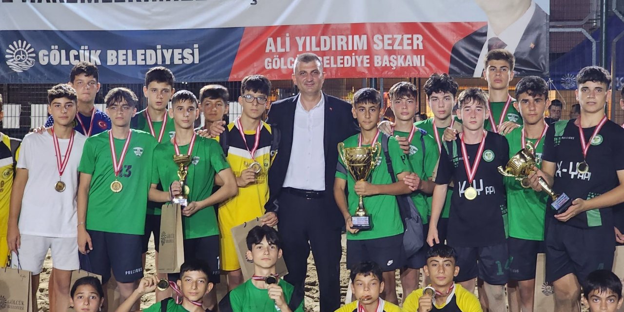 Kum Futbol Turnuvası çekişmeli geçti