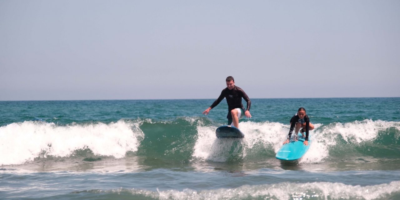 Babalı sörfte dünya markası oluyor
