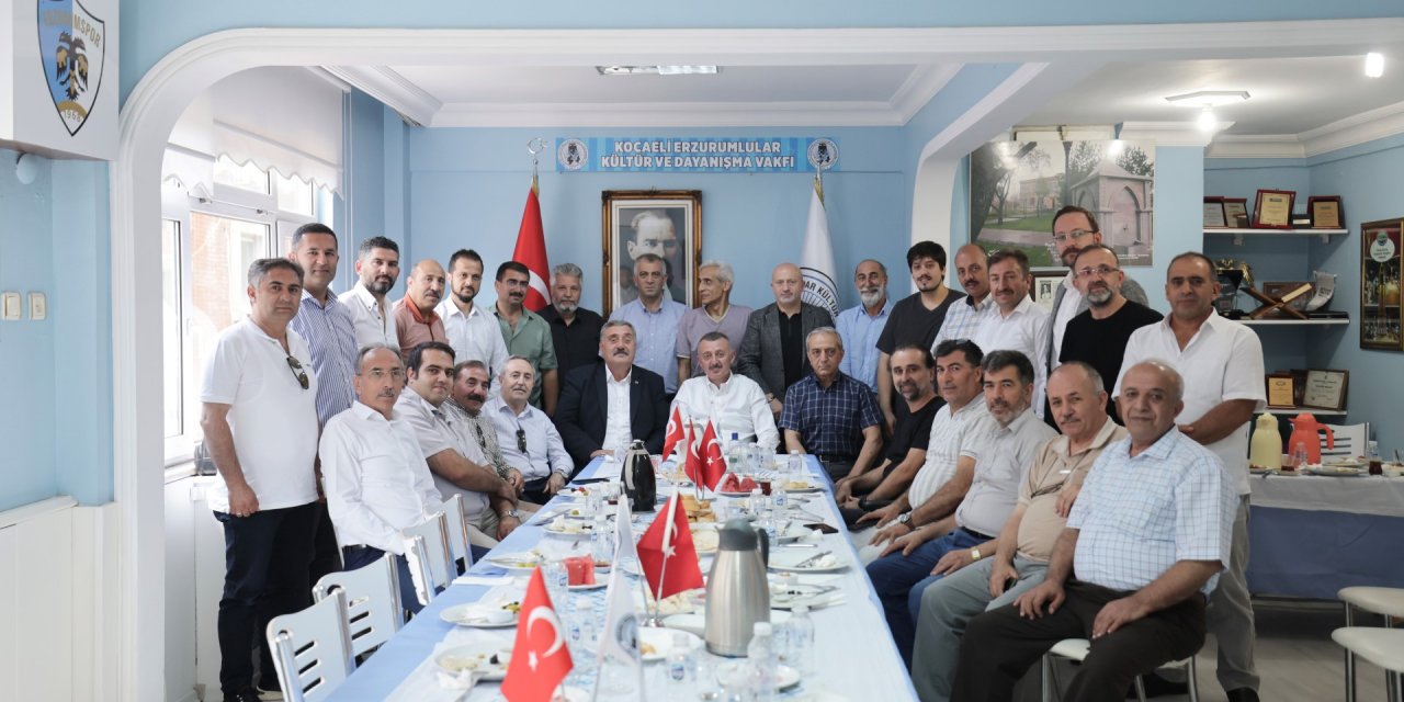 Büyükakın, Erzurum Vakfı’na konuk oldu