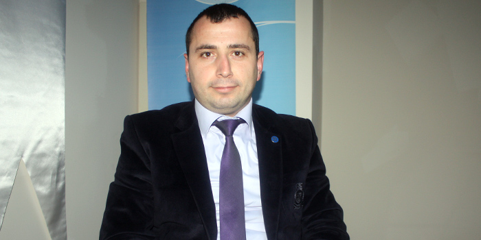 Hakemler kokart takacak