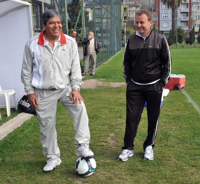 KIRIKHAN’I YENMEK ZORUNDAYIZ