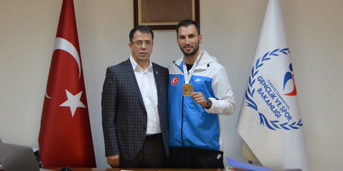 Şampiyondan İl Müdürüne ziyaret