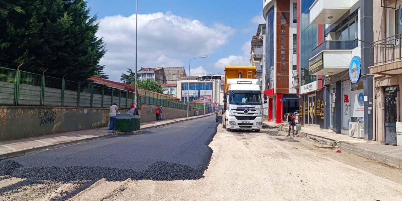 Hastaneye açılan sokakta üstyapı yenilendi