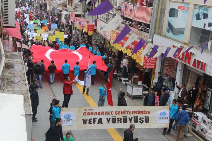 AGD üyelerinden Çanakkale yürüyüşü