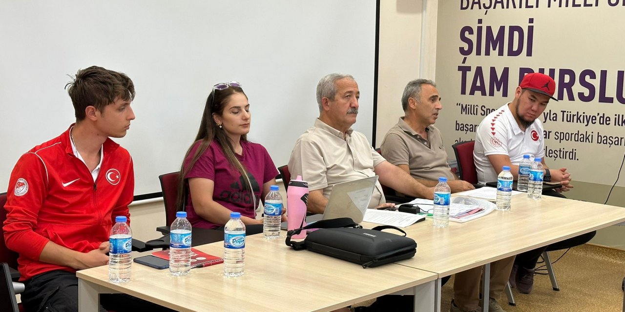 Buzda geleceğin şampiyonları yetişiyor