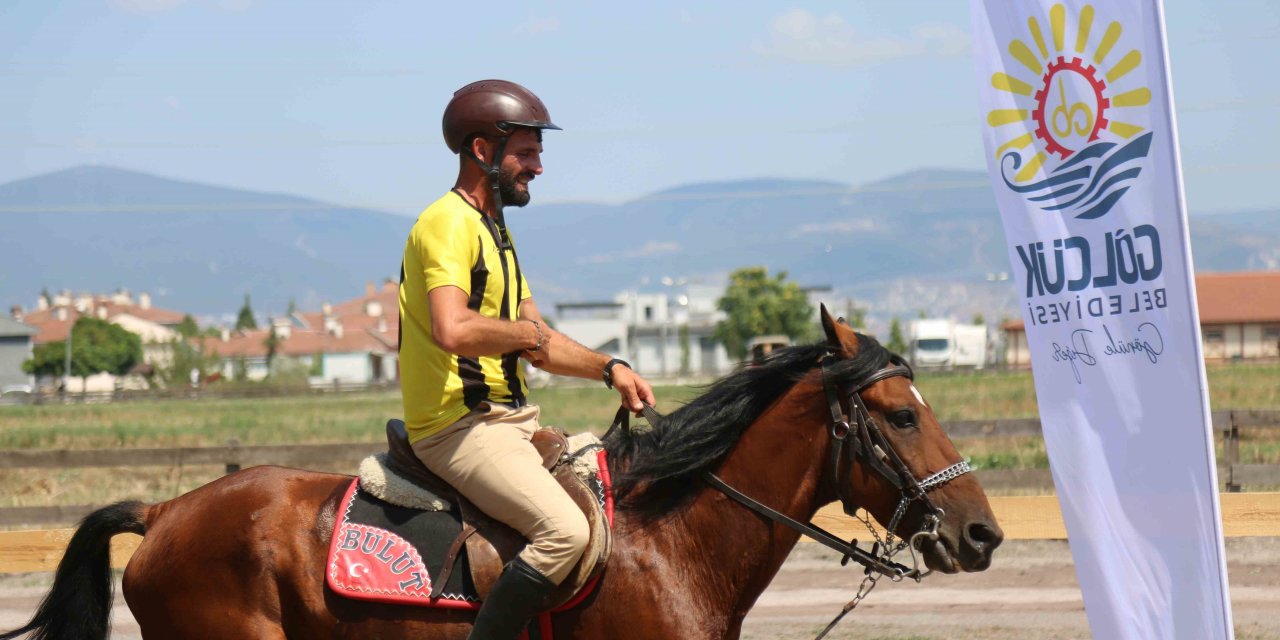 Rahvan At Yarışları nefes kesti