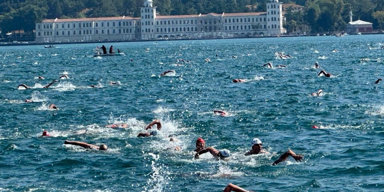 Asya ve Avrupa 35. kez kulaçlarla birleşti