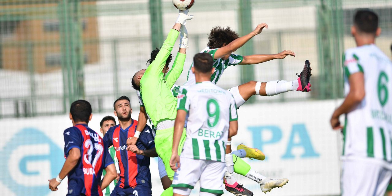TFF 2. Lig: Bursaspor: 1 - Yeni Mersin İdman Yurdu: 1