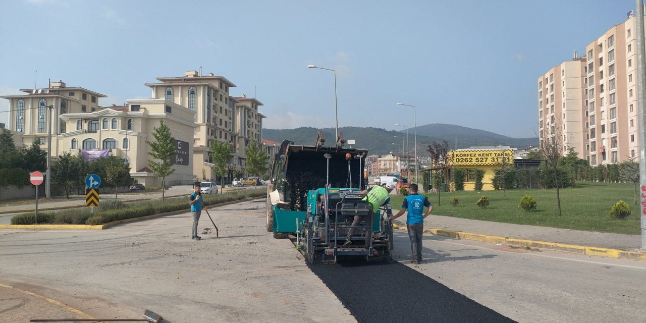 Yol bakım timi asfaltlamada dur durak bilmiyor