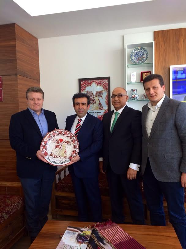 Vali Güzeloğlu Baba Diyarı’nda