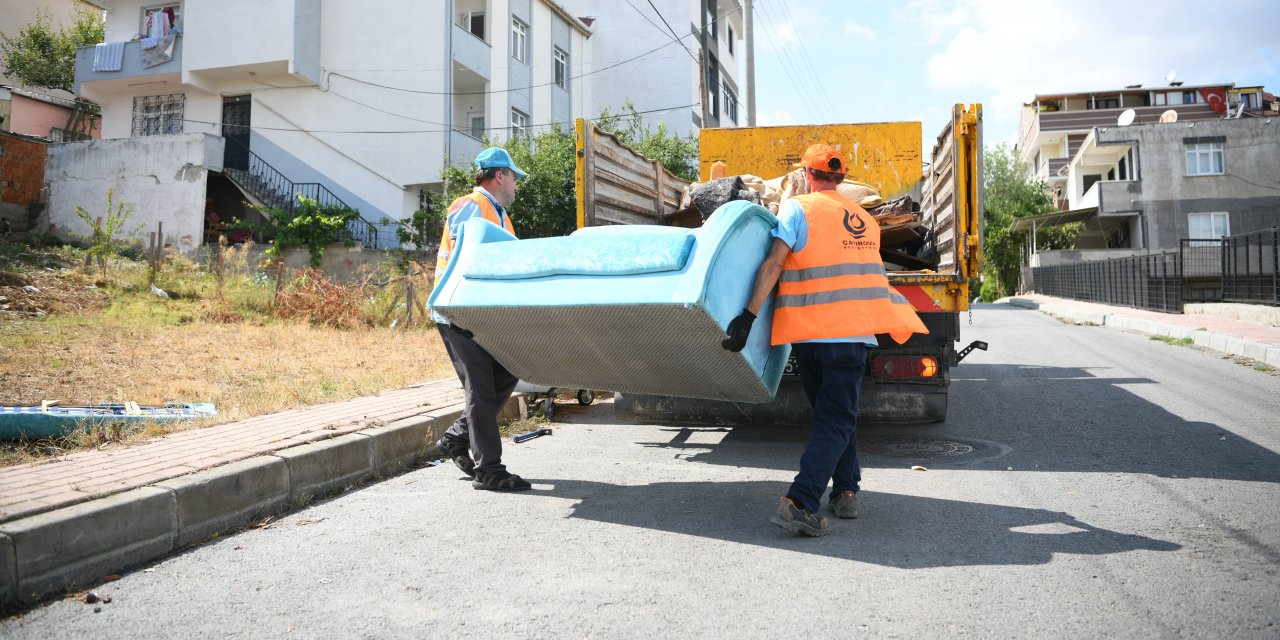 Çayırova’da kaba atıklar toplanıyor