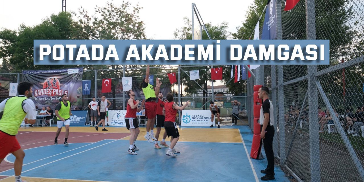 Potada Akademi damgası