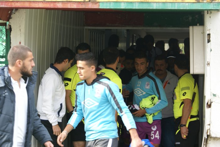 SESSİZ SEDASIZ MAÇA