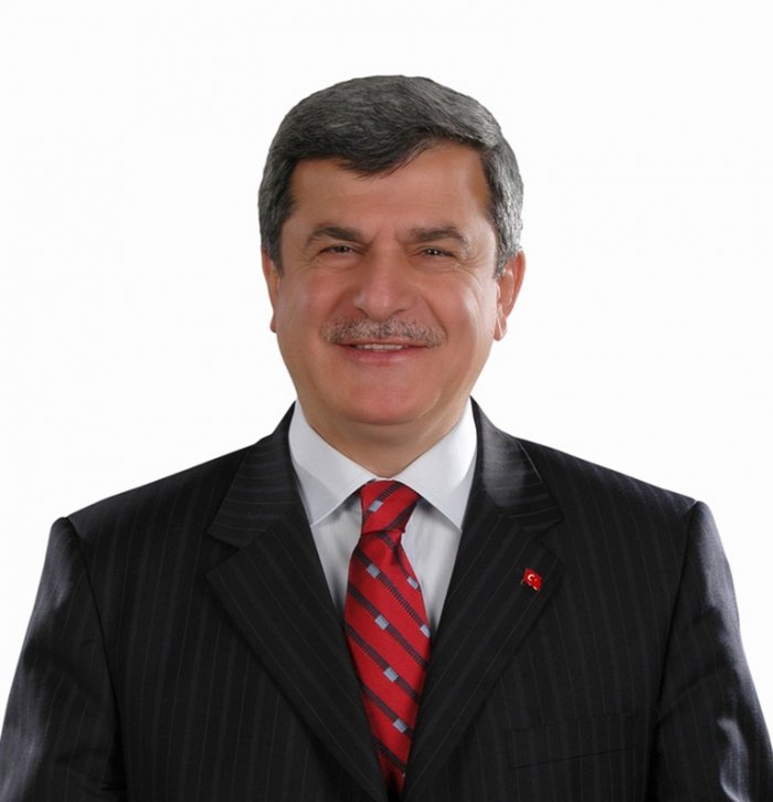 Karaosmanoğlu, İsviçre’de