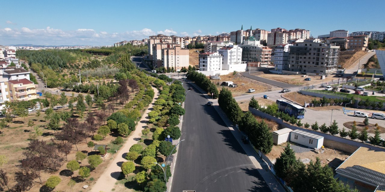 Çağdaşkent’in yolları yenilendi