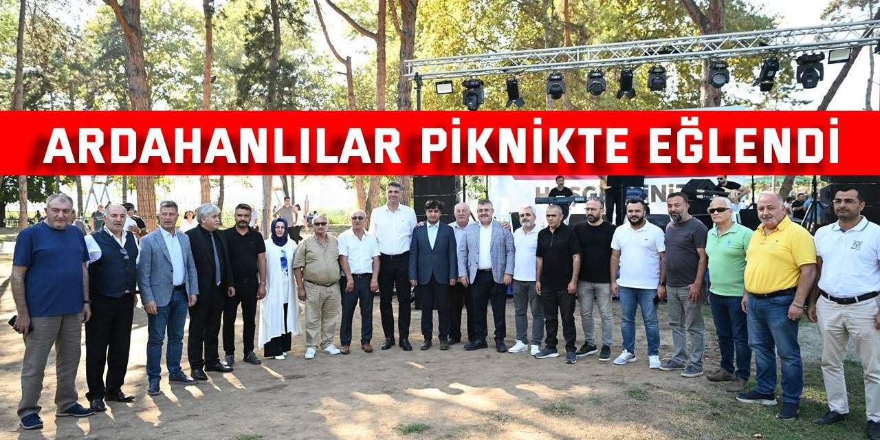 Ardahanlılar piknikte eğlendi