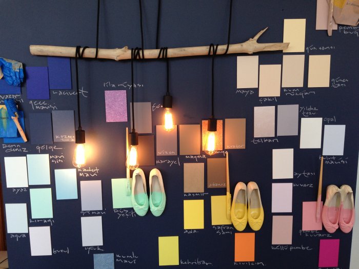 Filli boyadan güneşe dost renkler