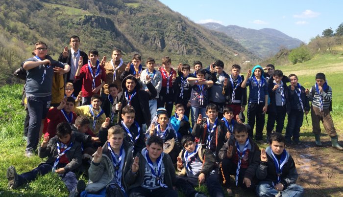 İzciler, Mağara gezip, Jüpiter’i inceledi