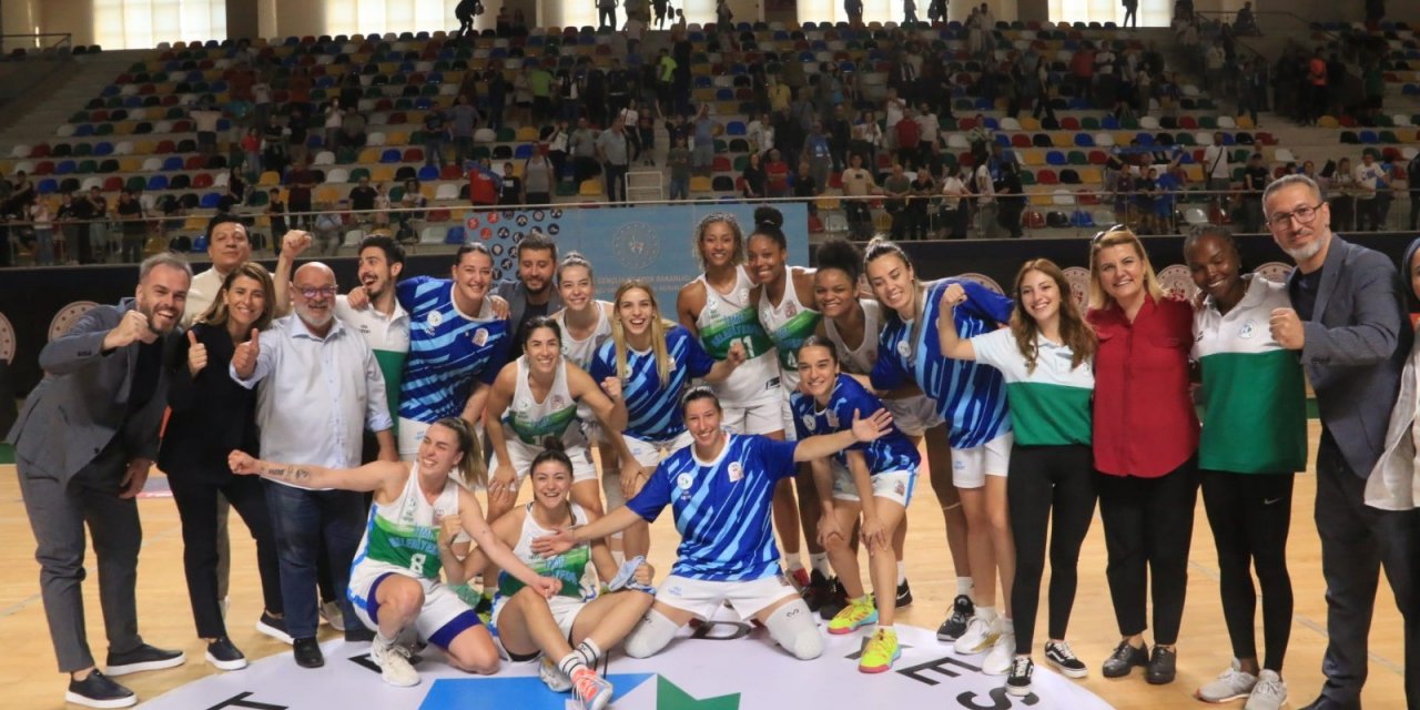 KBSL: İzmit Belediyespor: 76 - ÇBK Mersin: 71