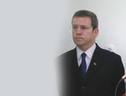 Ahmet Sonad emekli olmadı