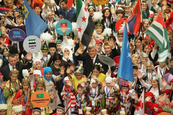 ‘’23 Nisan dünya barışına adandı’’