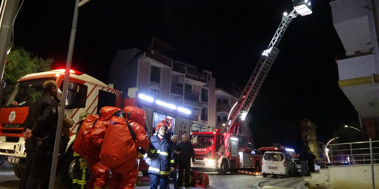 Kimyasal madde patladı, binalar boşaltıldı