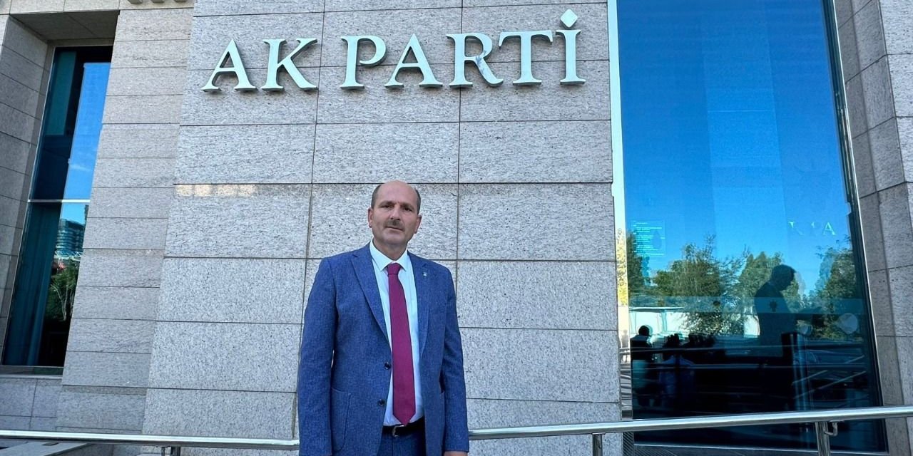 AK Parti Gölcük'te yönetim belli oldu
