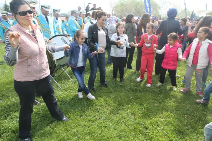 Dünya çocuklarına annelik yaptılar