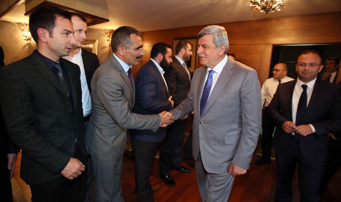 Değerlerinize sahip çıkan gençlik olun”