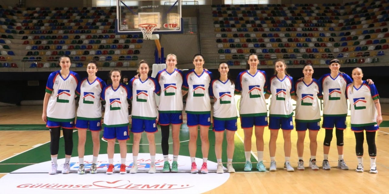 KBSL: İzmit Belediyespor: 64 - Emlak Konut: 85