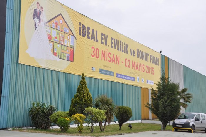 İdeal Ev, Evlilik ve Konut Fuarı’nda çifte defile