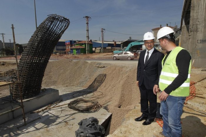 Topçular kavşağı hızla ilerliyor