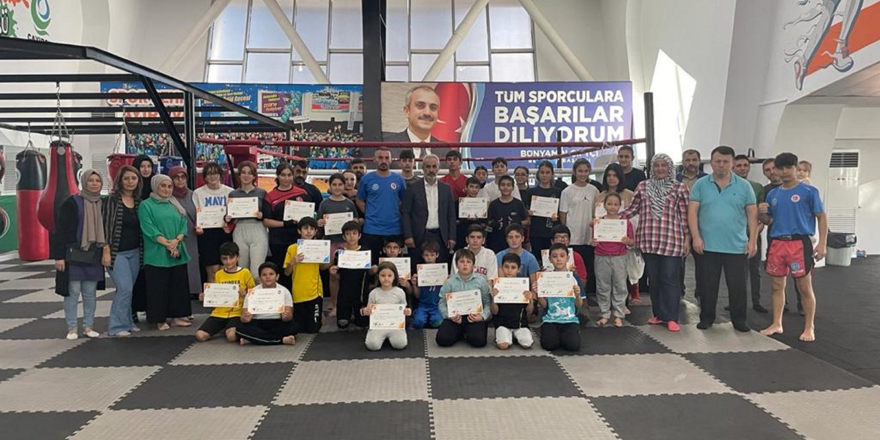 Çayırovalı gençlere kuşak diplomaları verildi